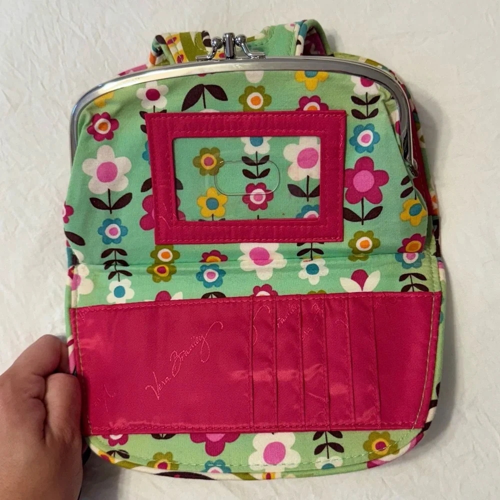 Vera Bradley Kiss ‘n Snap Wallet Tutti Frutti NWT - Picture 4 of 4
